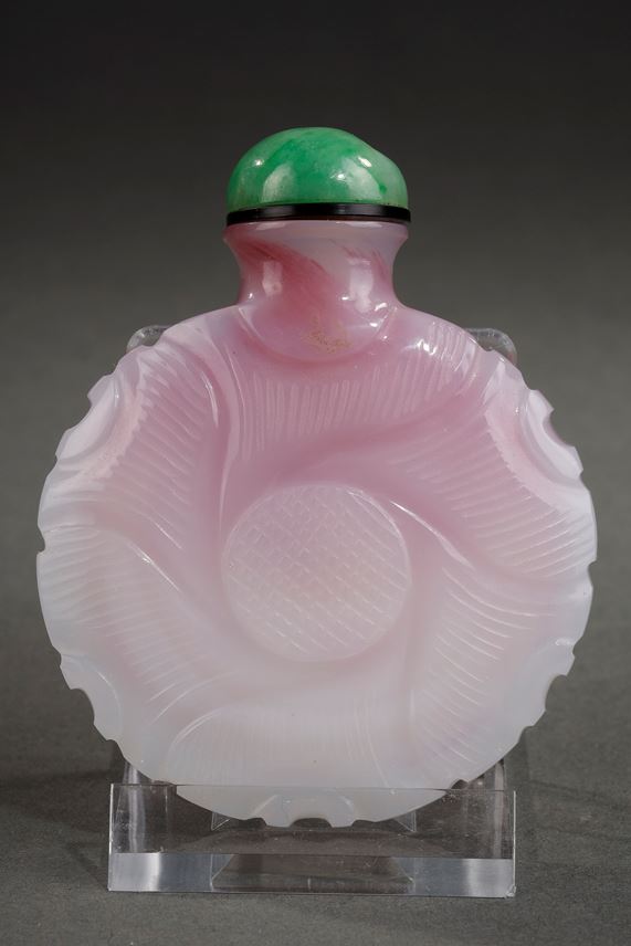 Chinese pink glass snuff bottle | MasterArt